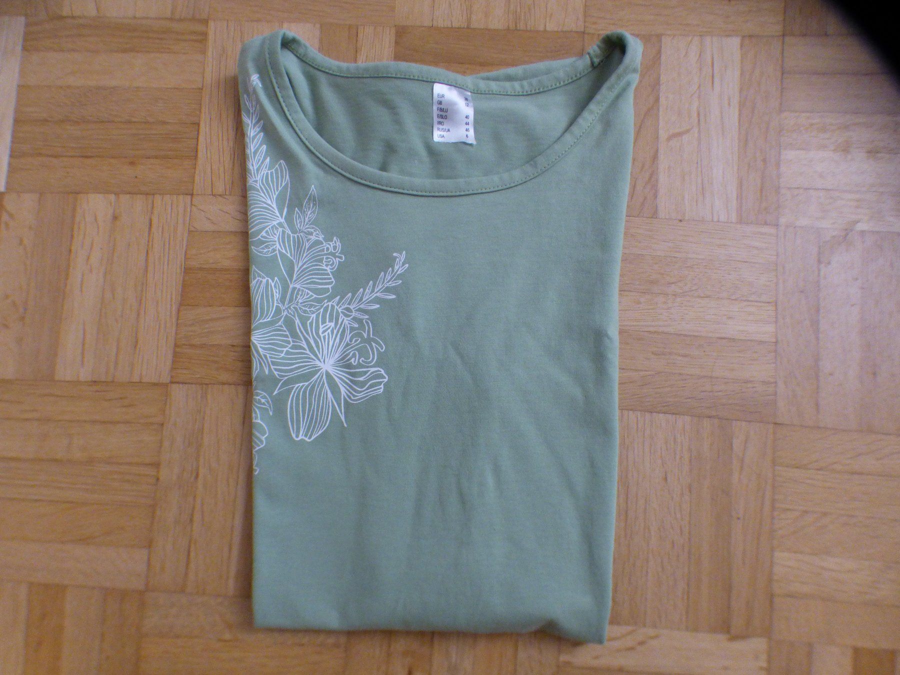 T-Shirts: T Shirt – Neu (gemäss Beschreibung) aus Münchenbuchsee von enzian59