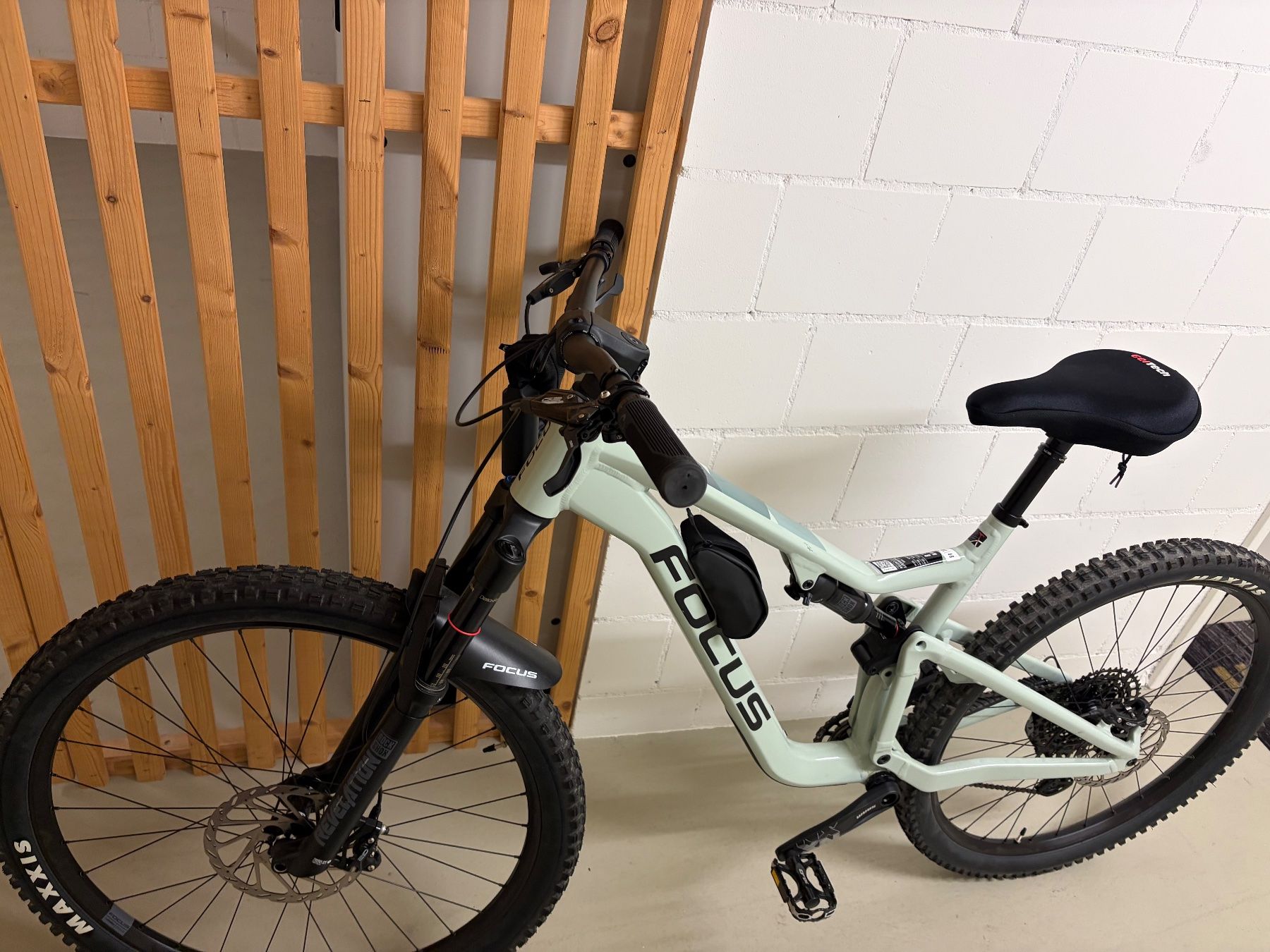 Velos: Mountainbike Focus Jam6.8 XL - neue Zustand – Neu (gemäss Beschreibung) aus Sissach von cas_5fqb