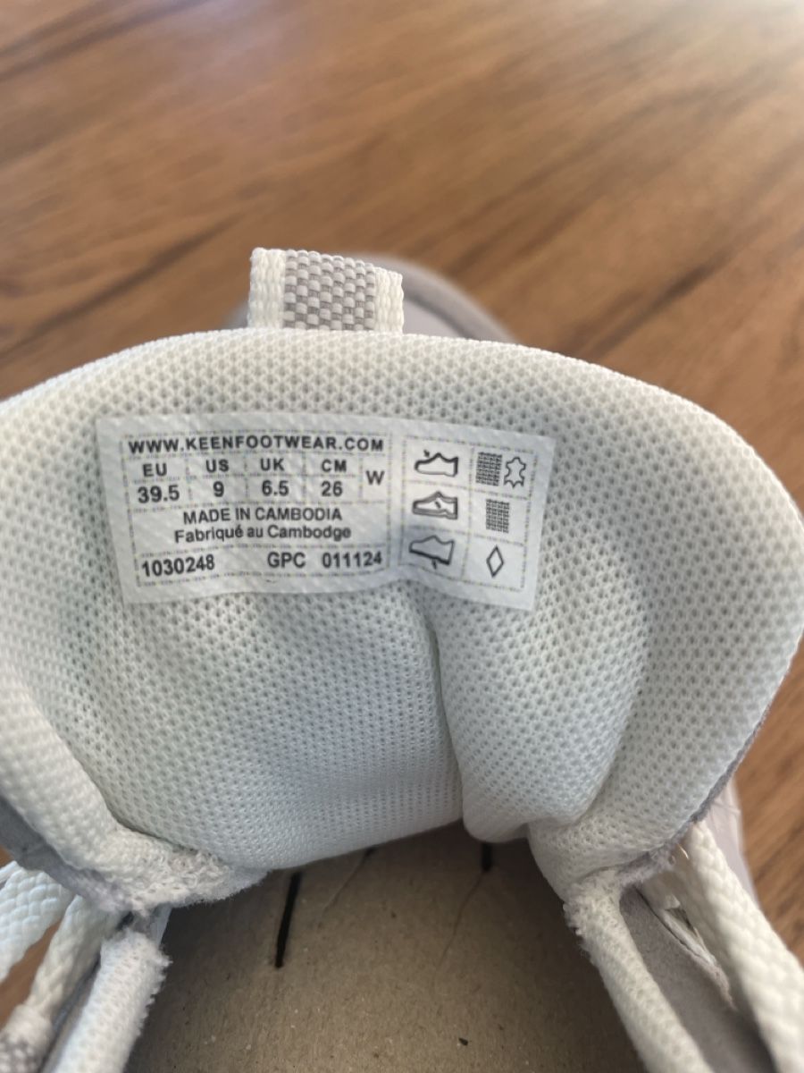 Keen Damenschuhe: Turnschuhe  – Neu (gemäss Beschreibung) aus Känerkinden von christine.13 3
