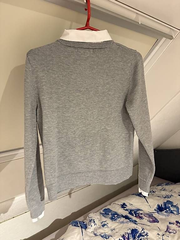 Maglioni & Felpe: Grauer Pullover – Nuovo (secondo la descrizione) da Schüpfen venduto da ani_gj8r 1
