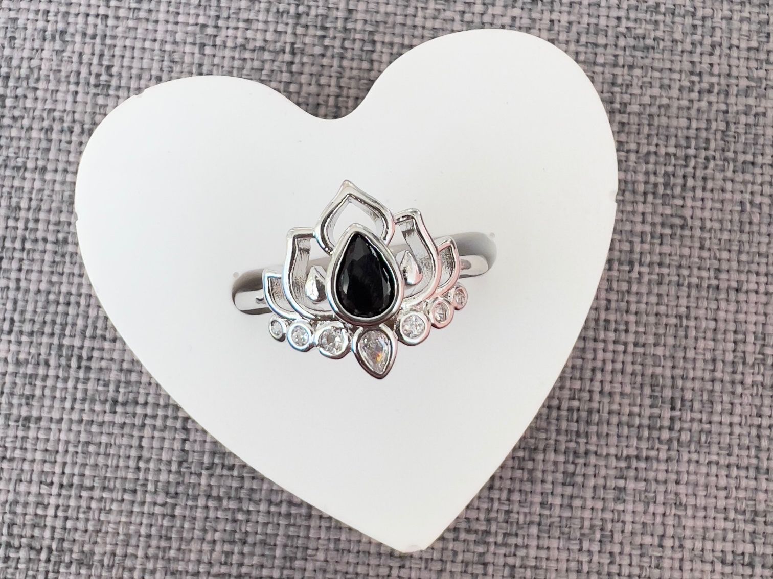 Anelli: Bague Lotus - Lotus Edelstahlring – Nuovo (secondo la descrizione) da Pully venduto da sunaddict 1