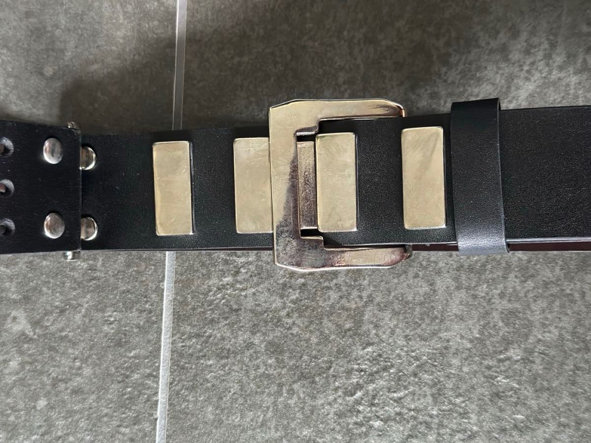 Cinture: Stylish Belt – Usato da Niederlenz venduto da bul_m9x7