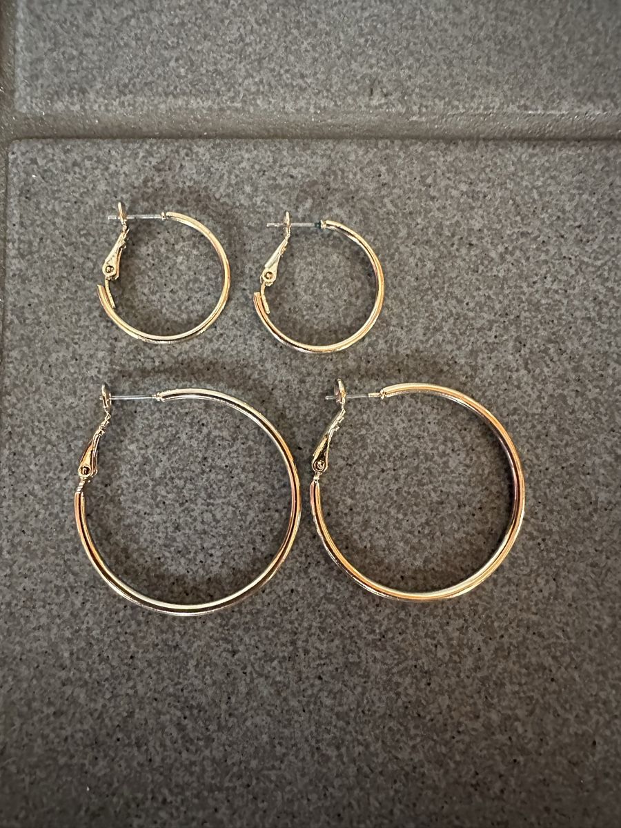 Orecchini pendenti & Orecchini a lobo: Goldene Modeschmuck Creolen – Usato da Riedt b. Erlen venduto da sina.aline