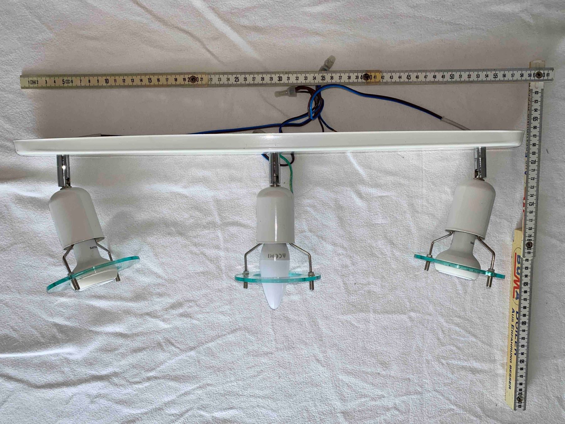 Kronleuchter & Deckenlampen: Dreistrahlige Lampe mit beweglichen Spots – Gebraucht aus Maur von privat101 5