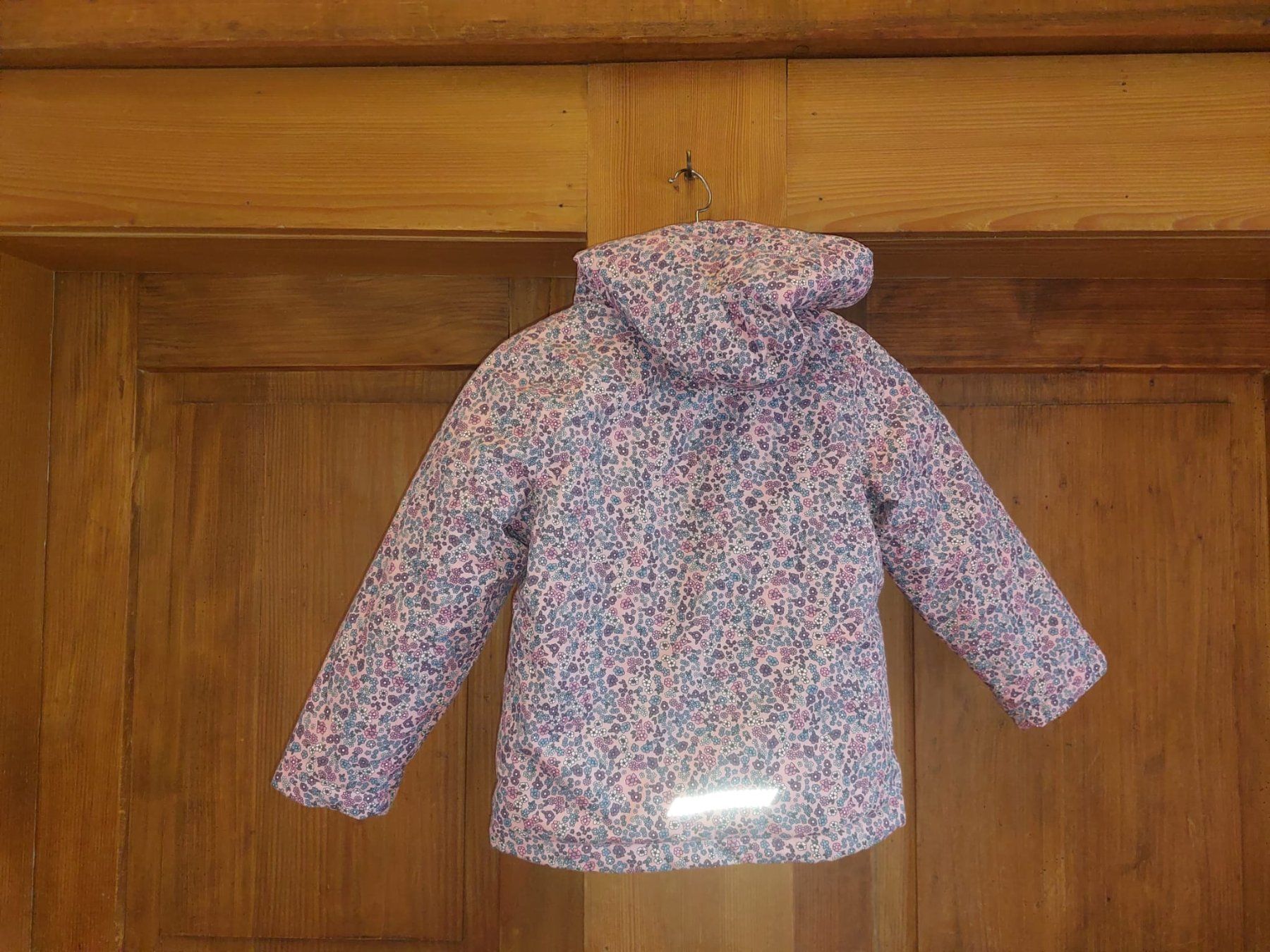 Giacche & Cappotti: Winterjacke und Mütze – Nuovo (secondo la descrizione) da Burgdorf venduto da JanineJungo