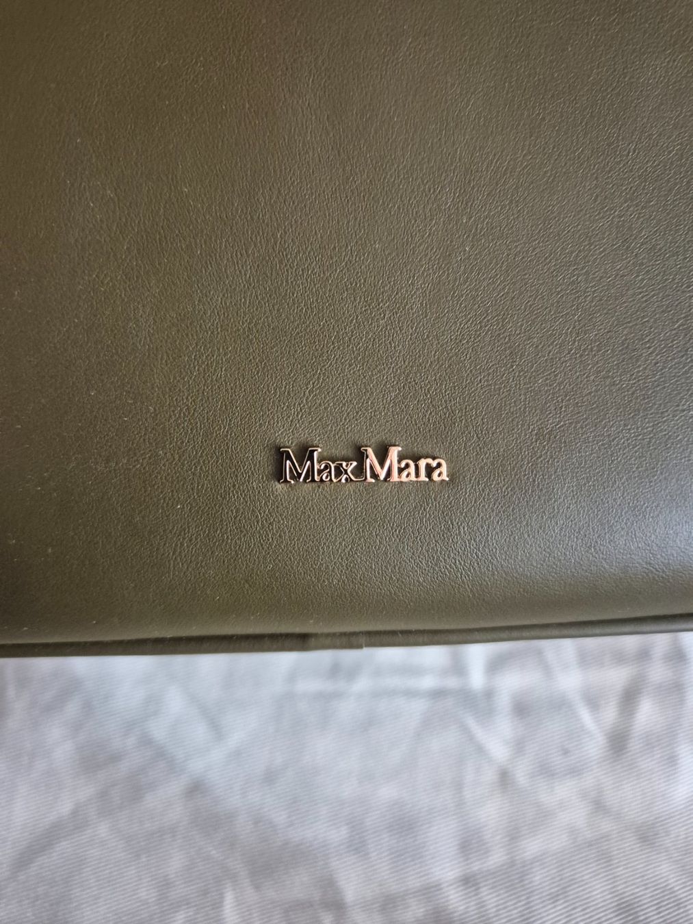 Max Mara Taschen für Damen: Wunderschöne Umhängetasche von MaxMara !!! – Neu und originalverpackt aus Flühli LU von Conny_88 1