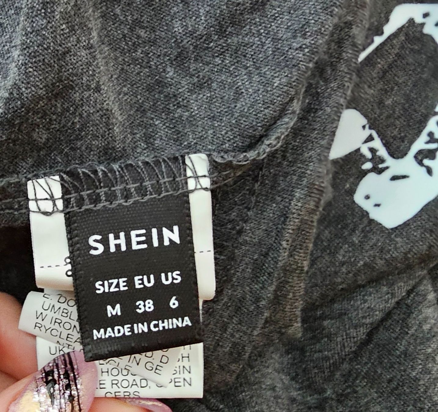 Shein Tops: neuw. Top Gr. M "It is whati it is" – Neuf (Voir description) à Füllinsdorf par Sunnebliemli7 2