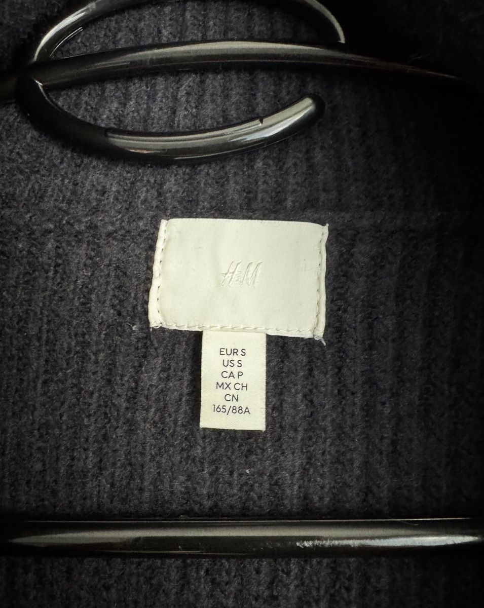 H&M Maglioni & Felpe: H&M Pullover mit Reissverschluss dunkelblau Grösse S – Nuovo (secondo la descrizione) da Oberrieden venduto da patty1990 1