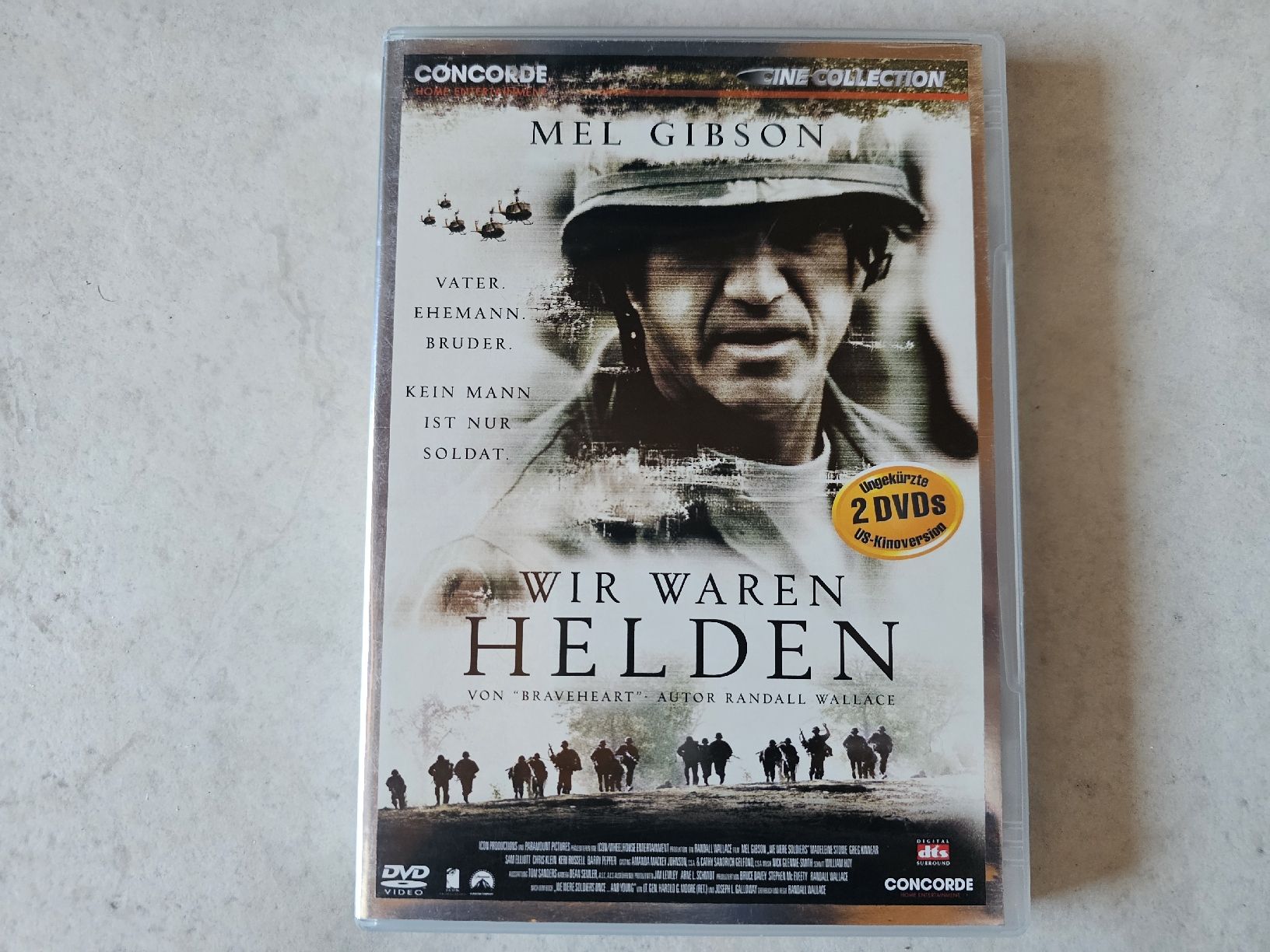 Tutti i DVDs: Wir waren Helden  -  2 DVD Set  (Mel Gibson) – Usato da Schneisingen venduto da backstore24