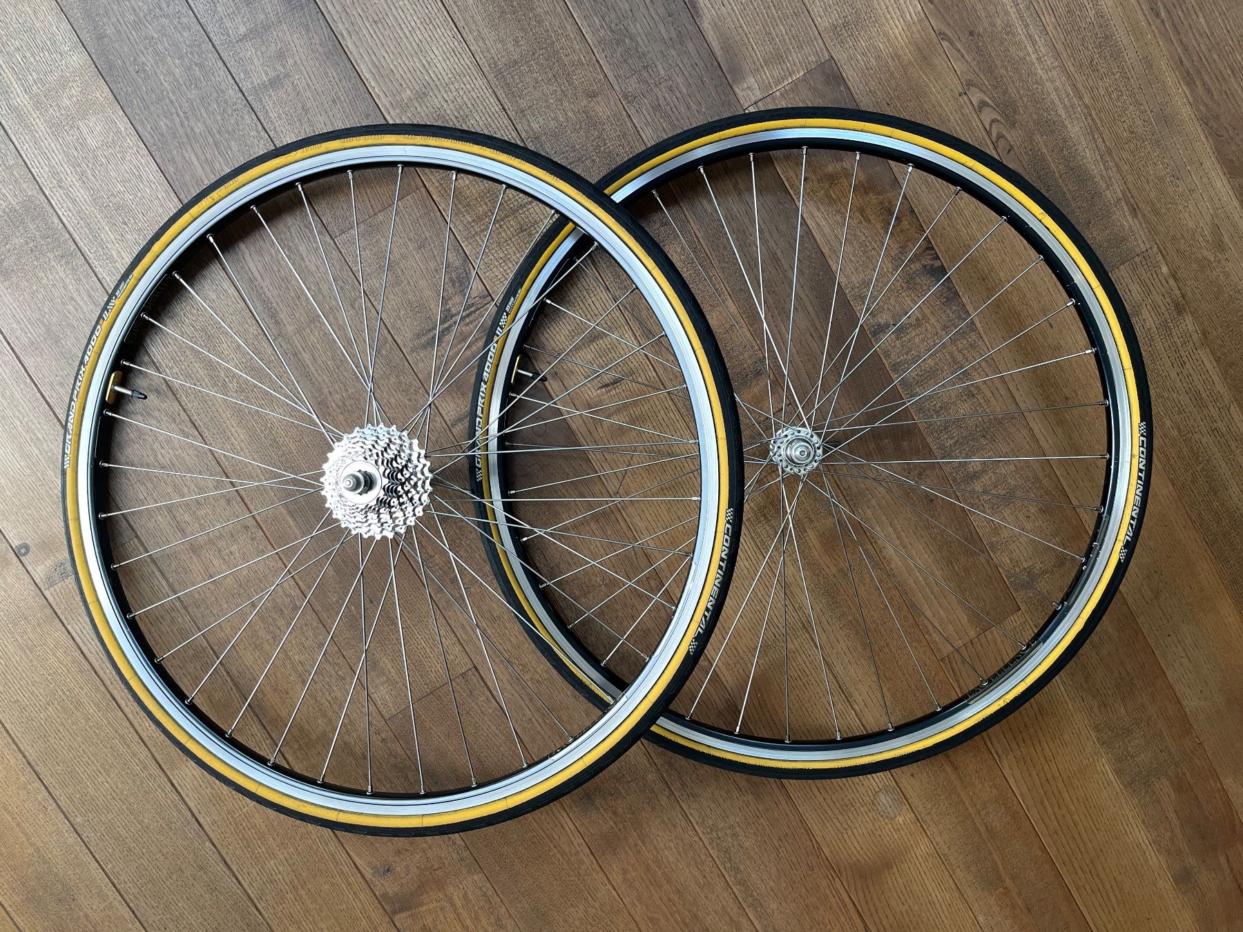 Shimano Pezzi di ricambio: Laufradsatz Shimano Ultegra – Usato da Bern venduto da estebandelahoya