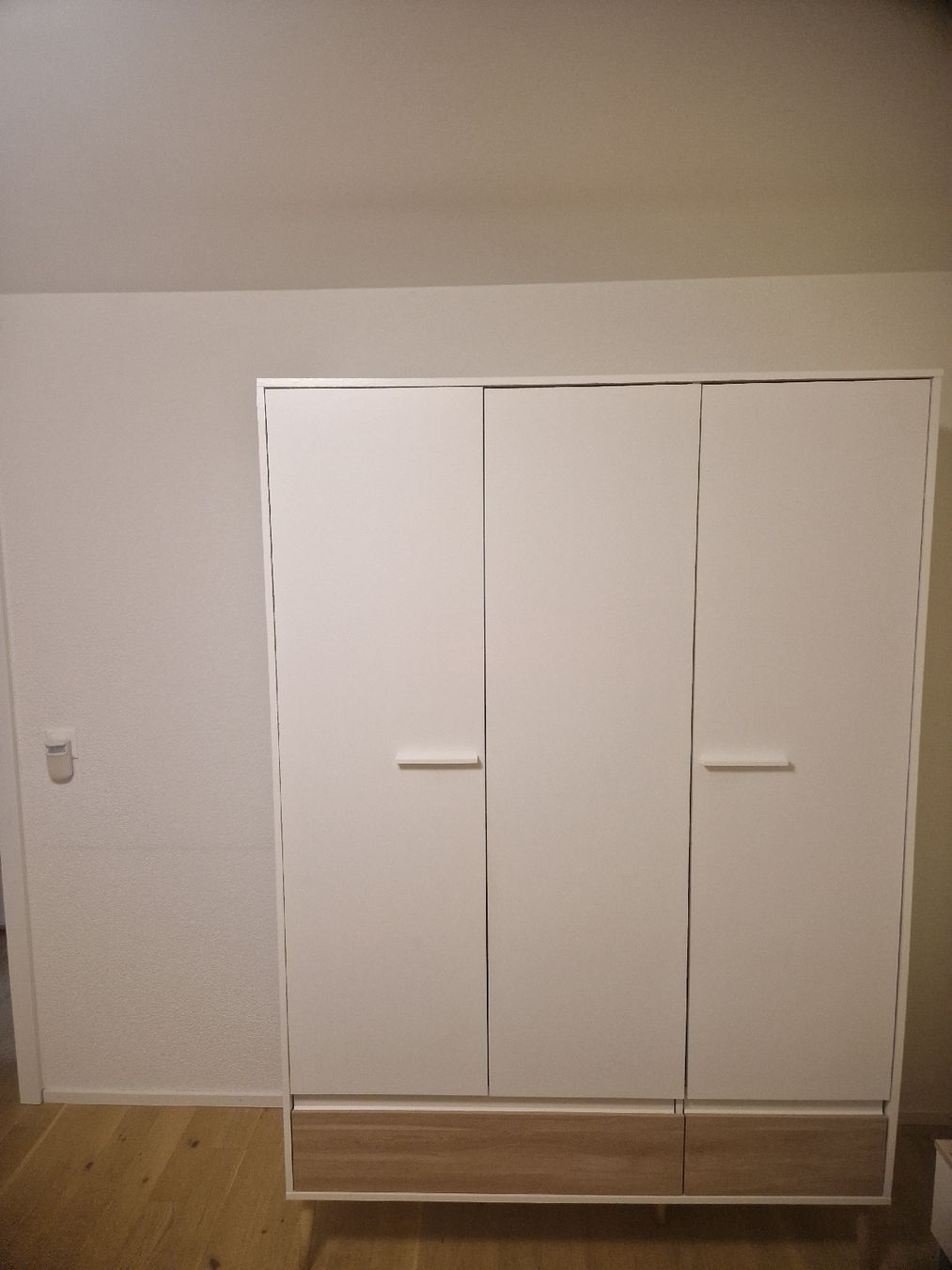 Conforama Armadi: kleiderschrank – Usato da Gerlafingen venduto da fra_9jrh