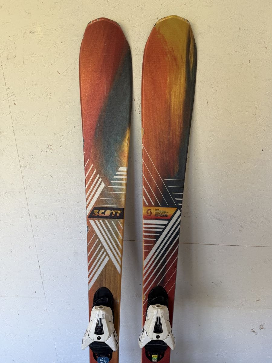 Scott Sci: Scott Reverse 166 cm Twin-Tip Ski inkl. Bindung – Usato da Gurmels venduto da SwissShop21 1