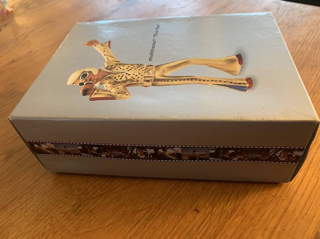 Statuette: Original Auto Wackel-Elvis multitronic Audi "The Fan" – Usato da Uttigen venduto da Bartolin78 3
