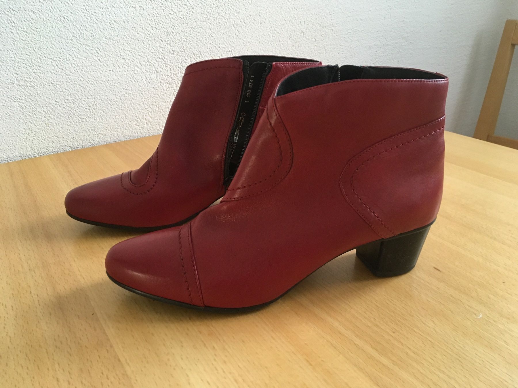 Scarpe da donna: Stiefeletten, Rot, Leder, neu, Gr. 42, – Nuovo e nell'imballaggio originale da Bern venduto da antigua13