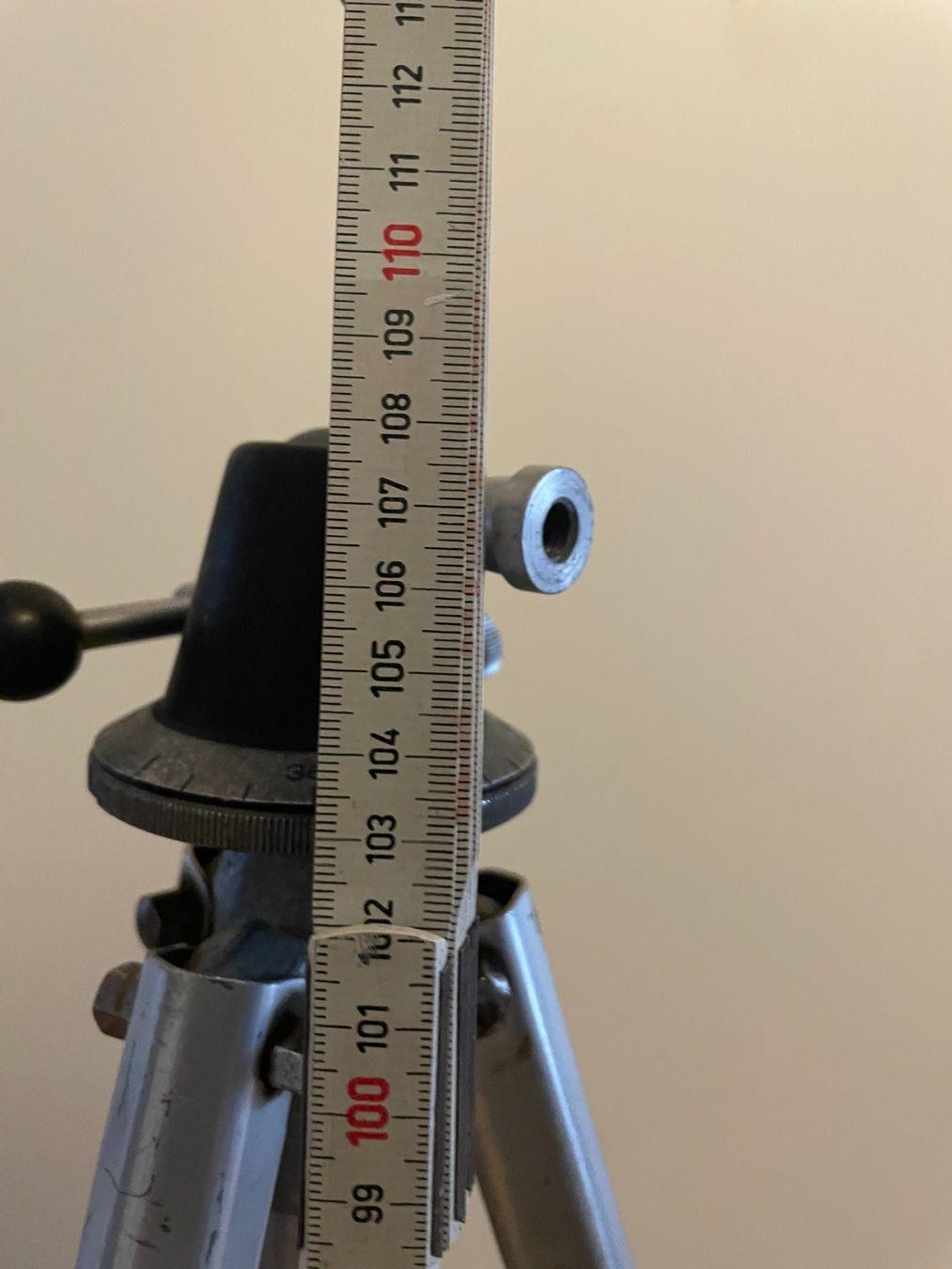 Treppiedi & Teste: Vintage Dreibeinstativ ISING PRIMUS – Usato da Wabern venduto da carciofo 3
