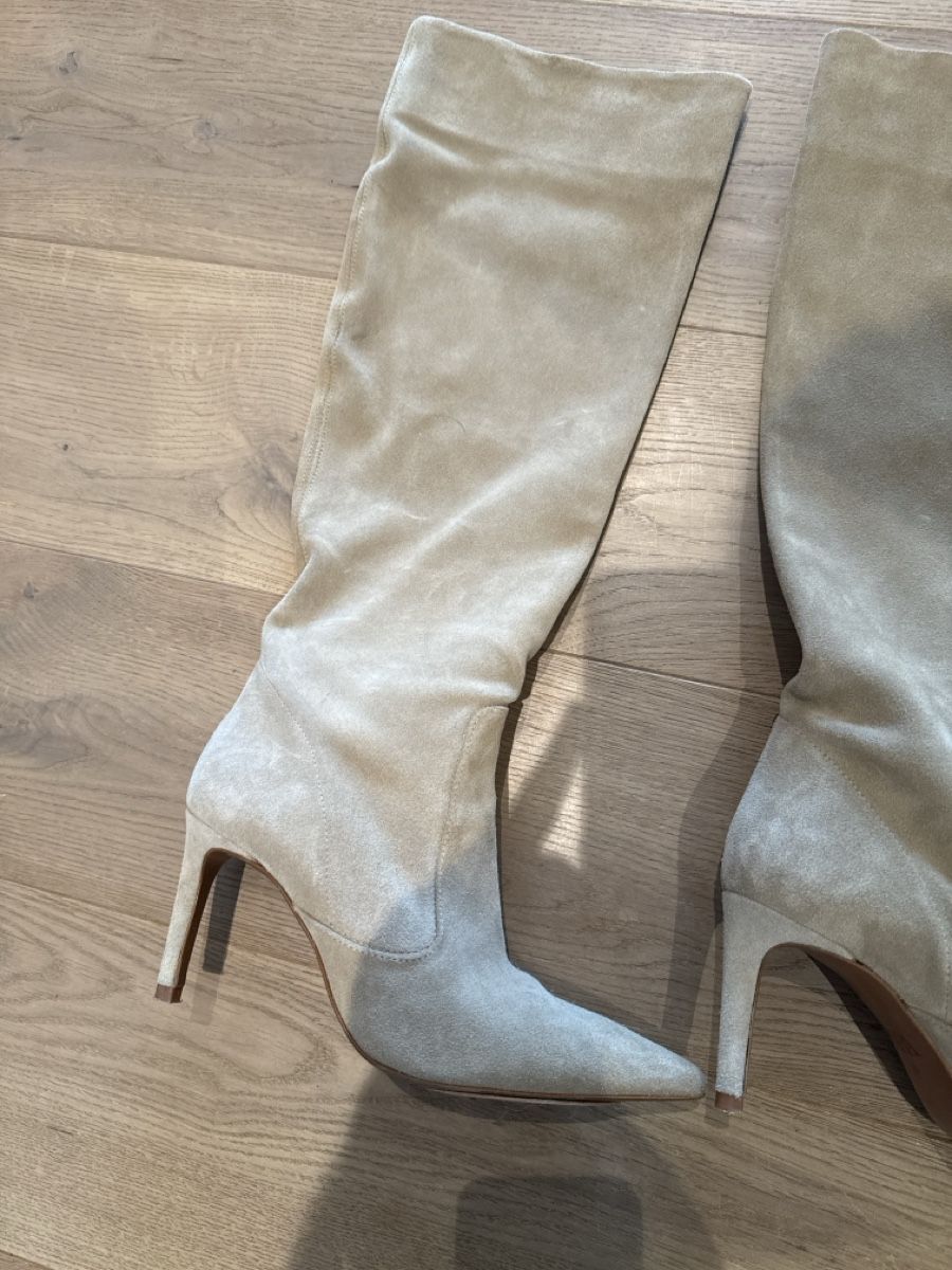 Zara Chaussures femmes: zara Stiefel – D'occasion à Wettswil par lalinda85 1