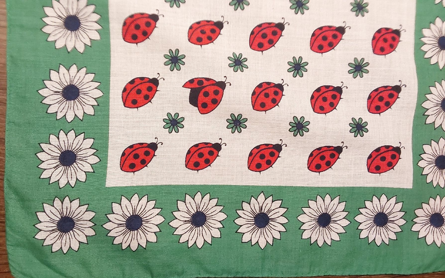 Sonstige Kleidung & Accessoires: Taschentuch Motiv Glückskäfer – Neu und originalverpackt aus Köniz von scopello12 1