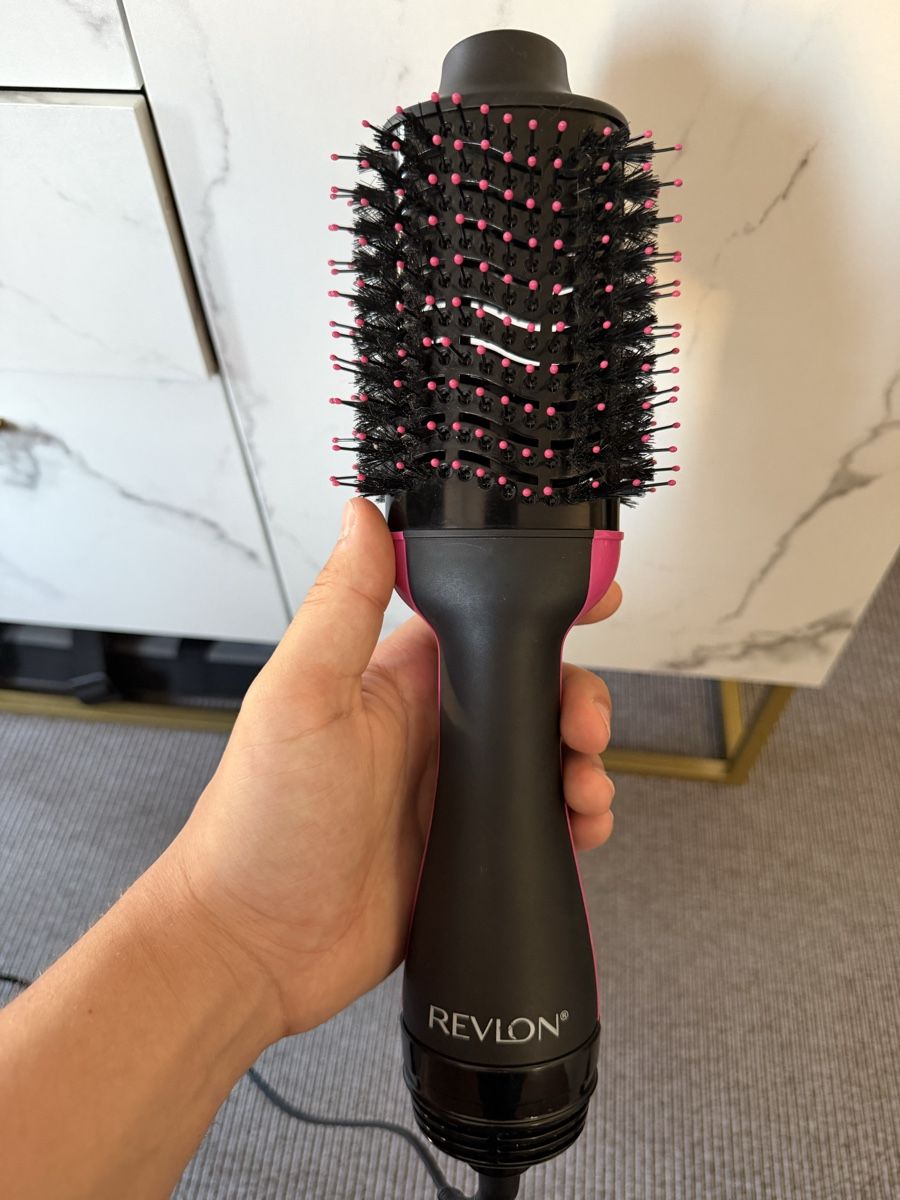 Revlon Asciugacapelli: Revlon Haartrockner und Stylingbürste  – Usato da Unterägeri venduto da lisamariagrab