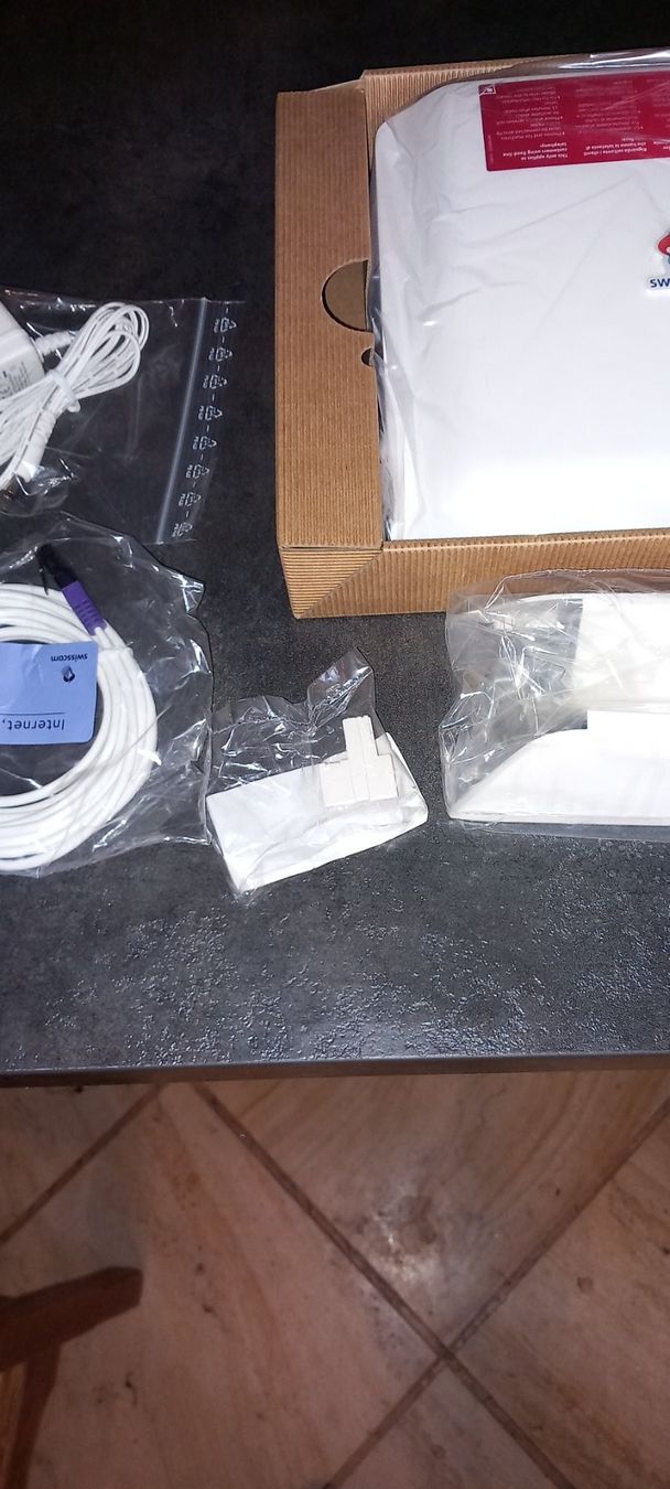 Swisscom Modem & Router: Lot d'appareils swisscom – Nuovo (secondo la descrizione) da Le locle venduto da juliensaran 4