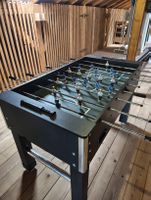 grosser Kickertisch (töggelichaste)