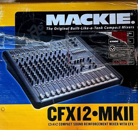 Mackie Console di mixaggio: MACKIE MIXER – Usato da Schlieren venduto da Karr 2