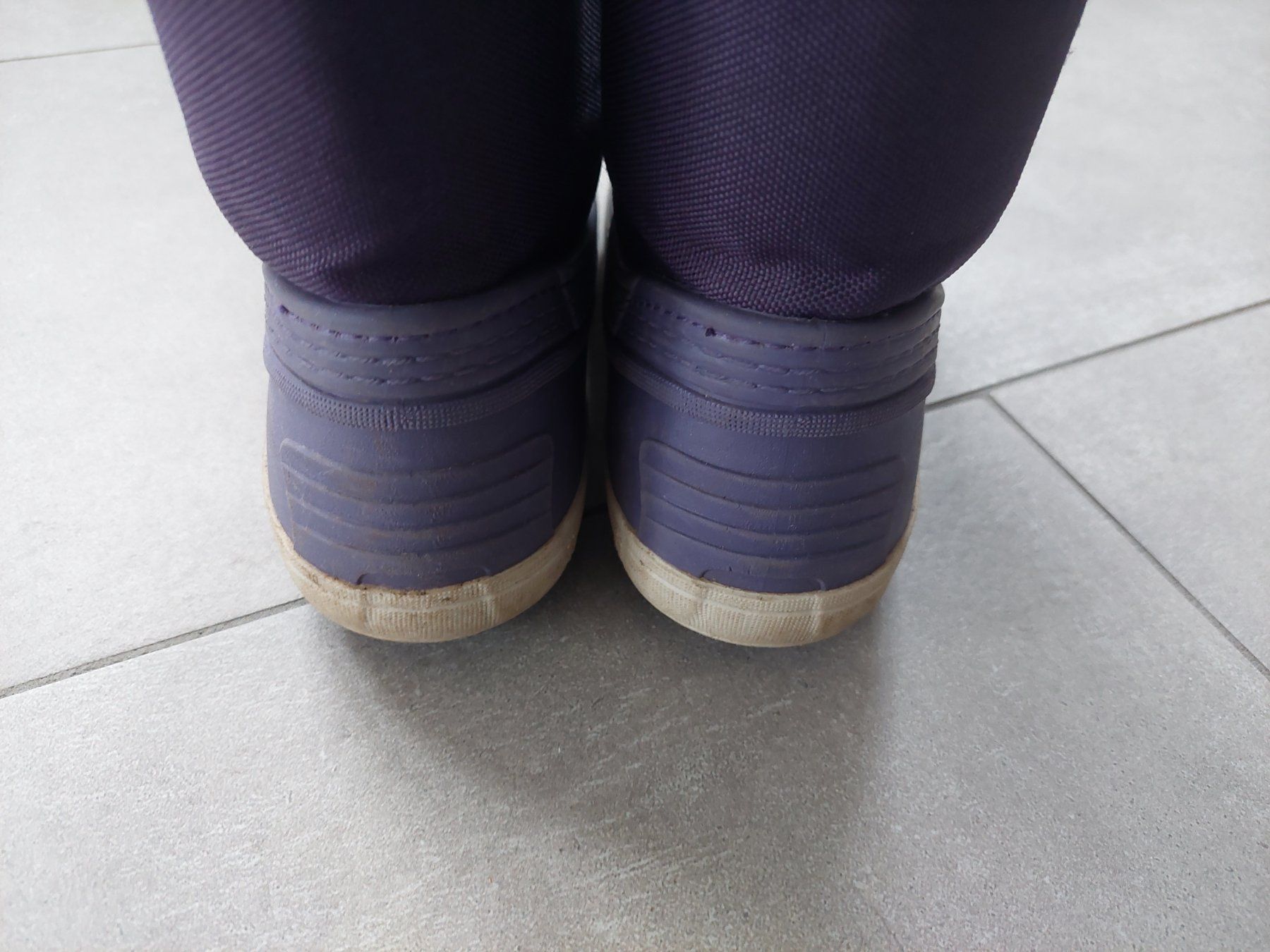 Scarpe per ragazze: Winterstiefel / Schneeschuhe von Stups Gr. 30 / 31 – Usato da Wiesendangen venduto da troawus 4