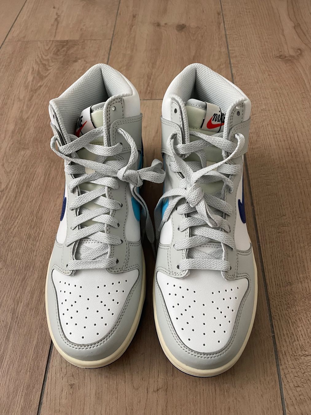 Nike Scarpe per ragazzi: Nike Dunk High (GS) Gr. 38.5 NEU – Nuovo e nell'imballaggio originale da Waltenschwil venduto da hansnine 1