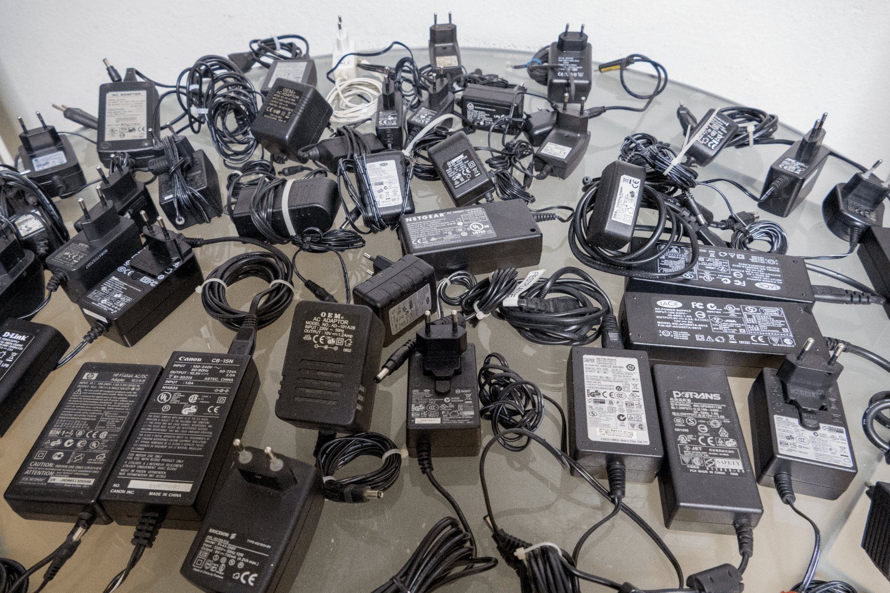 Ladegeräte: 46x Strom Netzteile AC-Adapter – Gebraucht aus Winterthur von wagnermarco 1