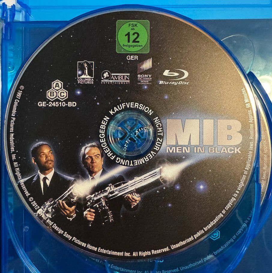 Tutti i DVDs: Blu-ray 3 Discs Set  MIB TRILOGY - MAN IN BLACK – Usato da Wisen venduto da gigisna 1