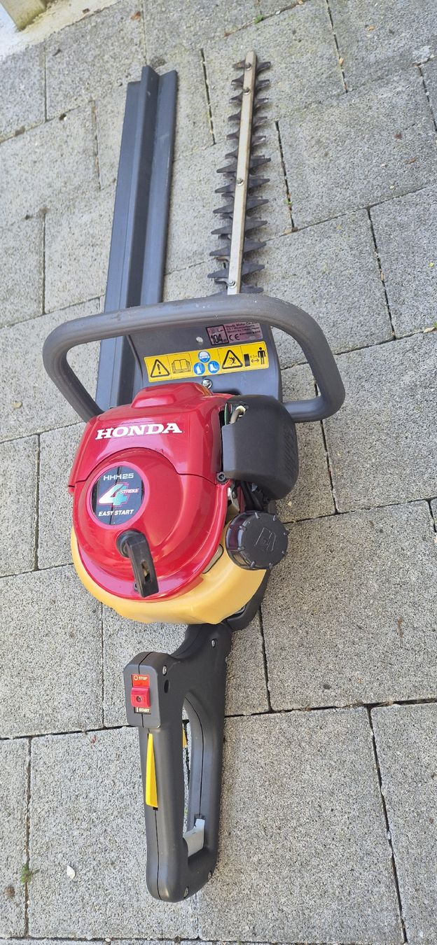 Honda Tutte le macchine: HONDA HHH25D Heckenschere – Usato da Grenchen venduto da Heja1604 1