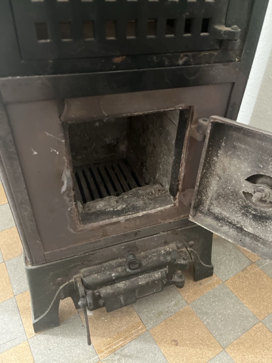 Cheminée: Ofen Holz  – Gebraucht aus Basel von Buechermensch 1