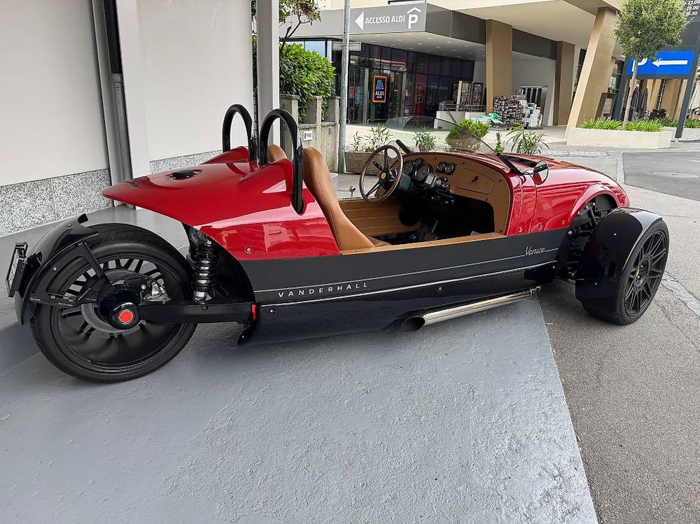 Vanderhall Venice Roadster Accident