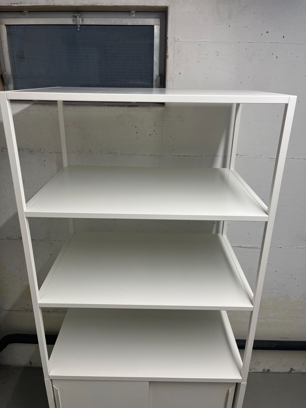 Ikea Schränke: Kleiner Metallschrank – Gebraucht aus Leuggern von Yzerman2 4