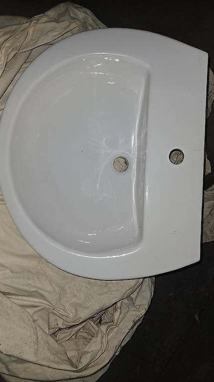 Eviers & lavabos: Waschbecken / Lavabo – D'occasion à Uzwil par BrokiFloh