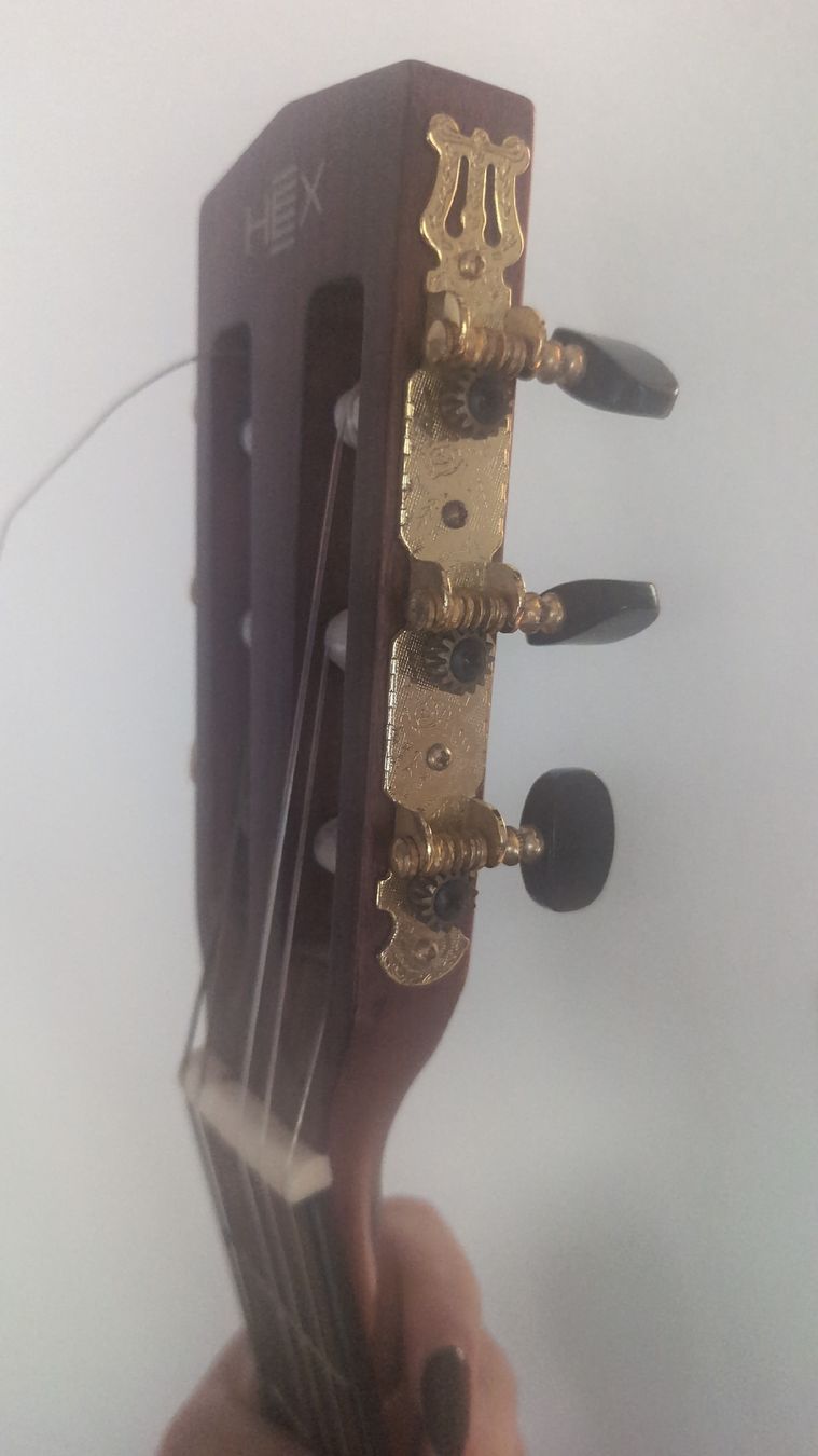 Instruments de musique: Hübsche akustische Gitarre  – D'occasion à Uster par Malinamaeder 5