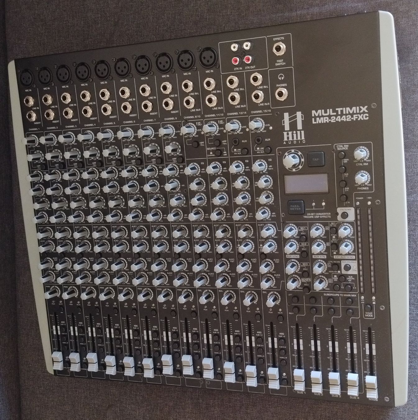 Console di mixaggio: Super table Hill Audio Multimix LMR-2442-FXC – Usato da Vevey venduto da Djporradao 2