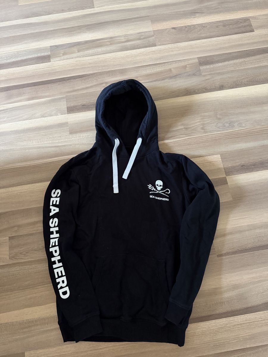 Sea Shepherd Switzerland Maglioni & Felpe: Pullover Sea Shepherd Schwarz Grösse M guter Zustand – Usato da Solothurn venduto da ced_xk7l