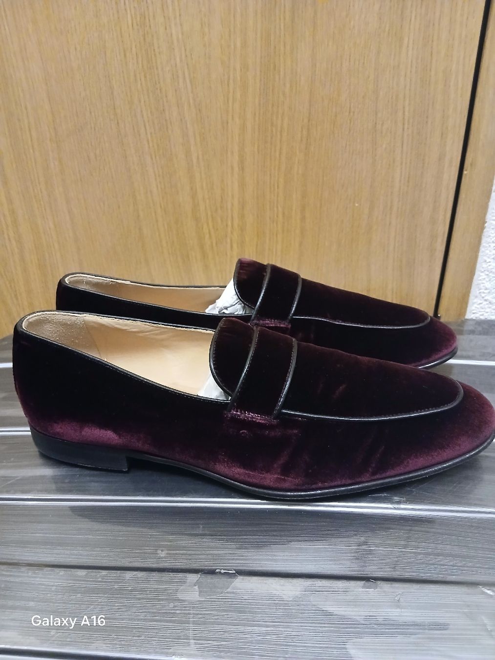 Scarpe da uomo: Mocassins en velours italien – Usato da Genève venduto da Martinbng 1