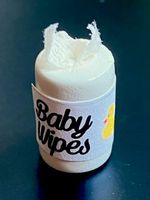 Babyfeuchttücher (Baby Wipes) für Puppenstuben. Einzelstück.