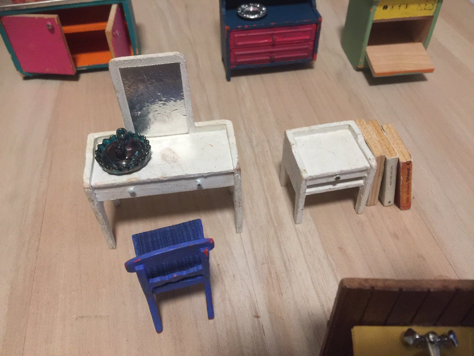 Case e mobili per bambole: alte diverse Puppenmöbel-verschiedene Wohnbereiche – Usato da Bolligen venduto da Astrophysiker06 4