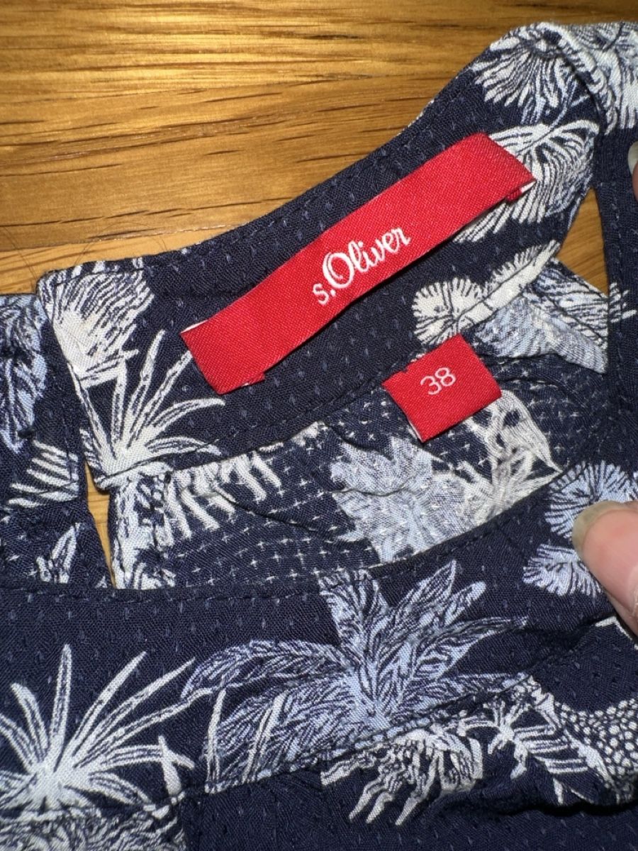 Tops: Joli haut taille 38  – D'occasion à Plan-les-Ouates par aur_z5pj 2