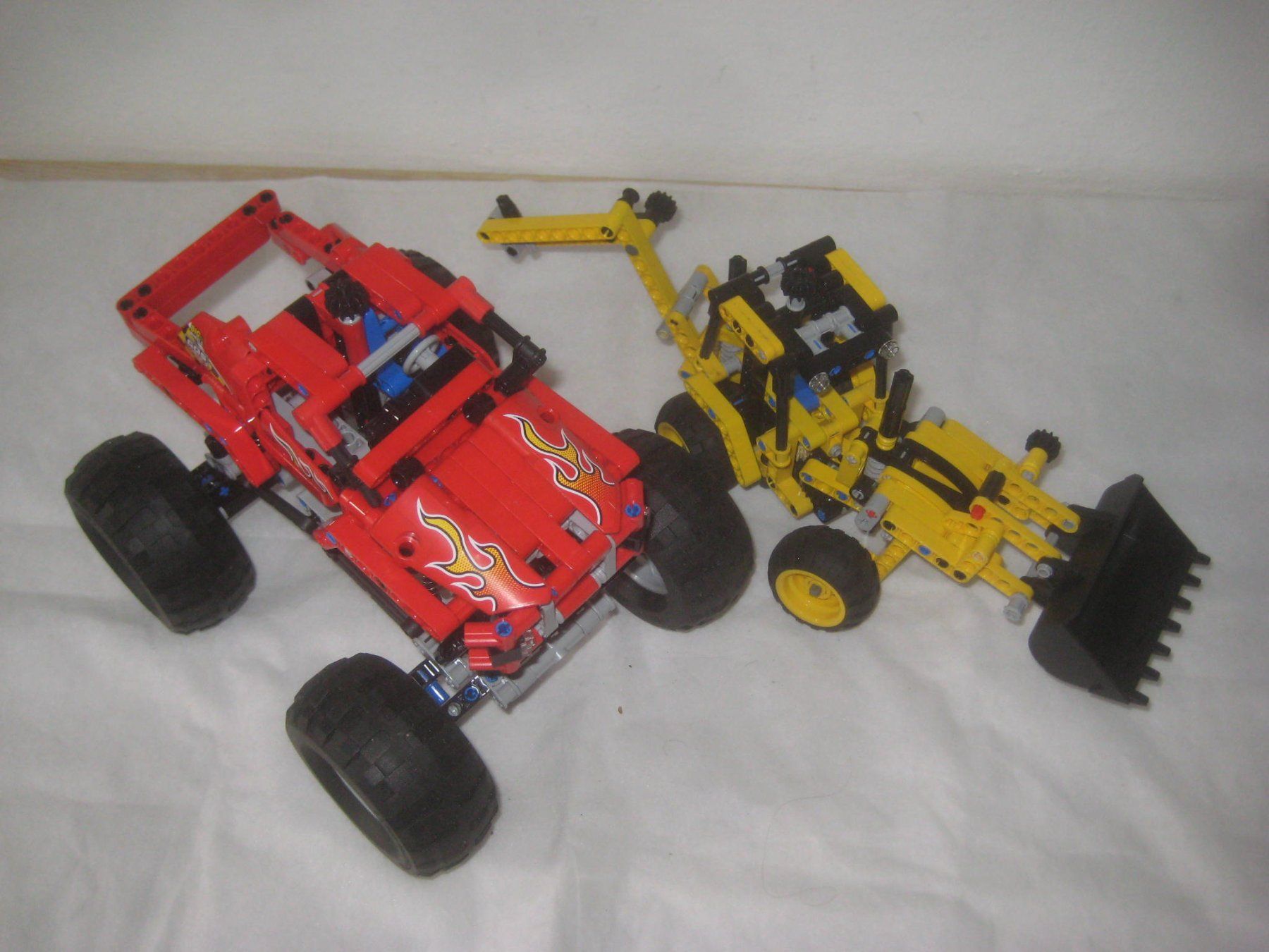 Jouets: 2   X    LEGO   TECHNICK  ? – D'occasion à Uster par flocke1 1