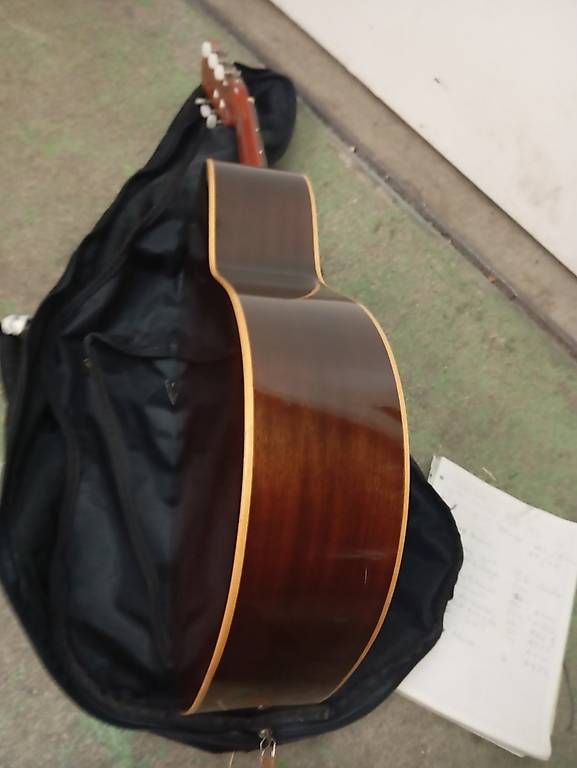 Alhambra Strumenti musicali: Alhambra Classic guitar Mod. 3 C – Usato da Basel venduto da Petergunn 2