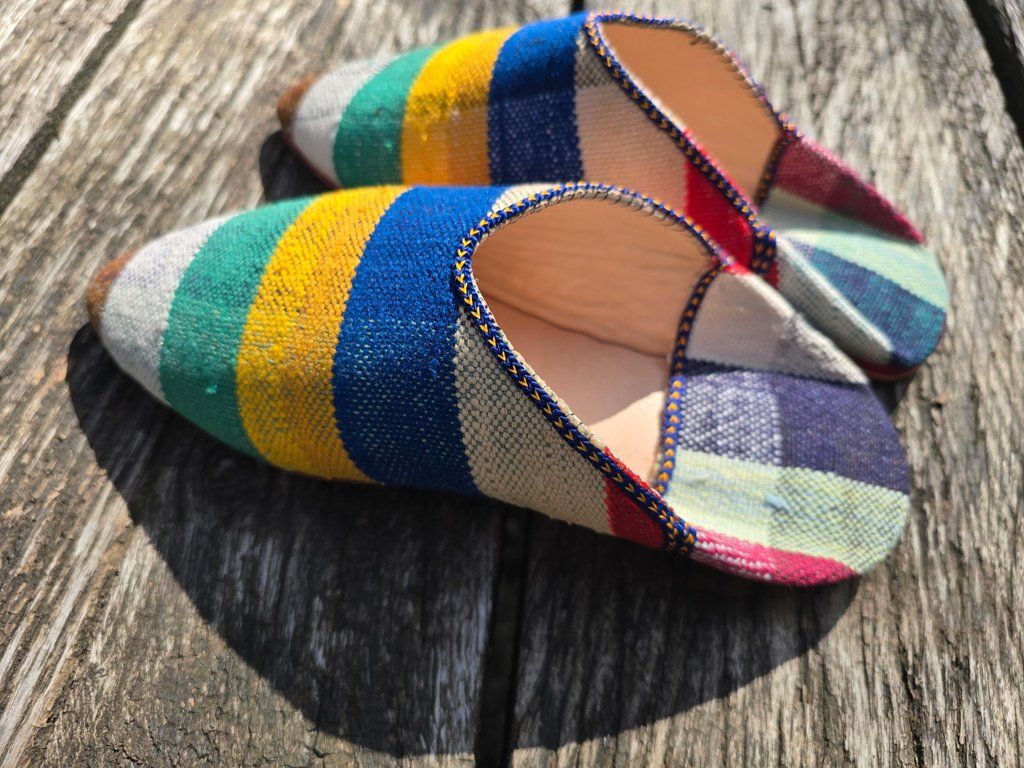 Scarpe da donna: Babouches: Kelim (37) – Nuovo (secondo la descrizione) da Romanshorn venduto da Rachacha 1