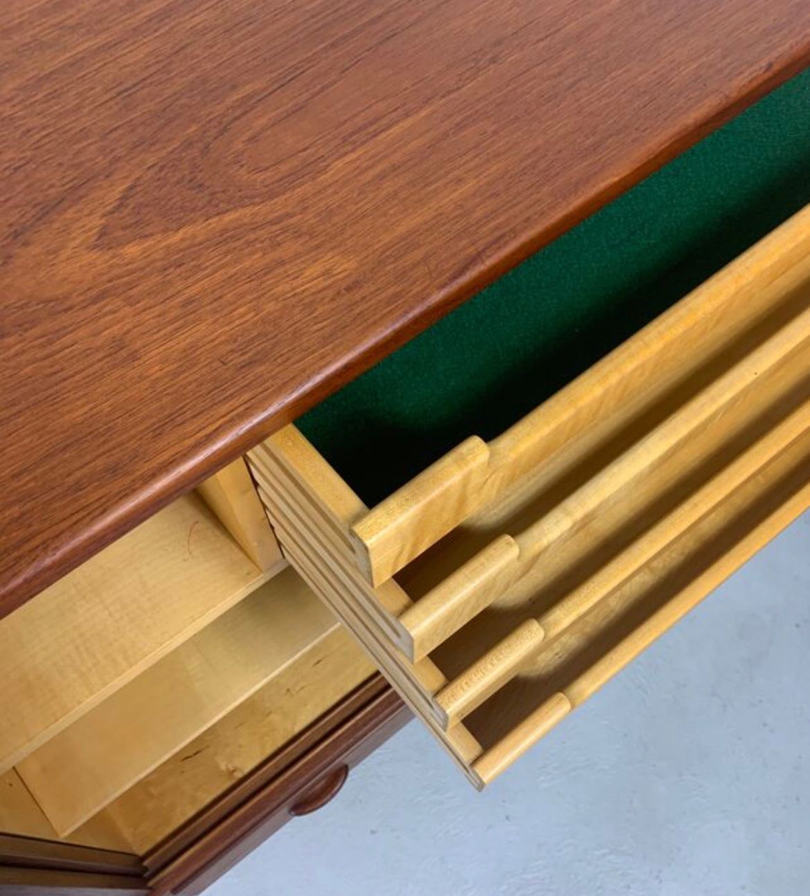 Cassettiere: Teak Sideboard Ejvind A Johansson Danish 60s – Usato da Basel venduto da MidMod20C 6