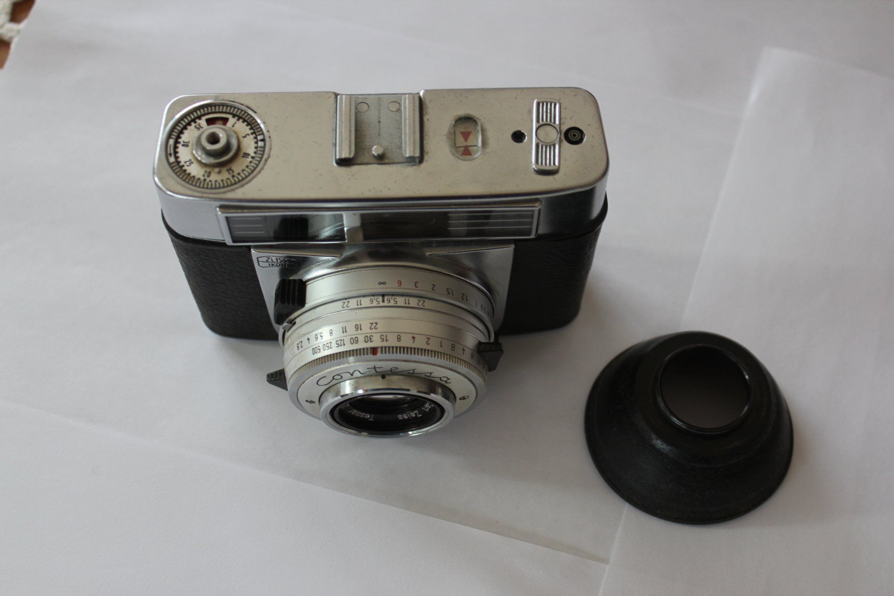 Zeiss Fotocamera: Zeiss Ikon  contessa 35 – Usato da Reinach AG venduto da hispo