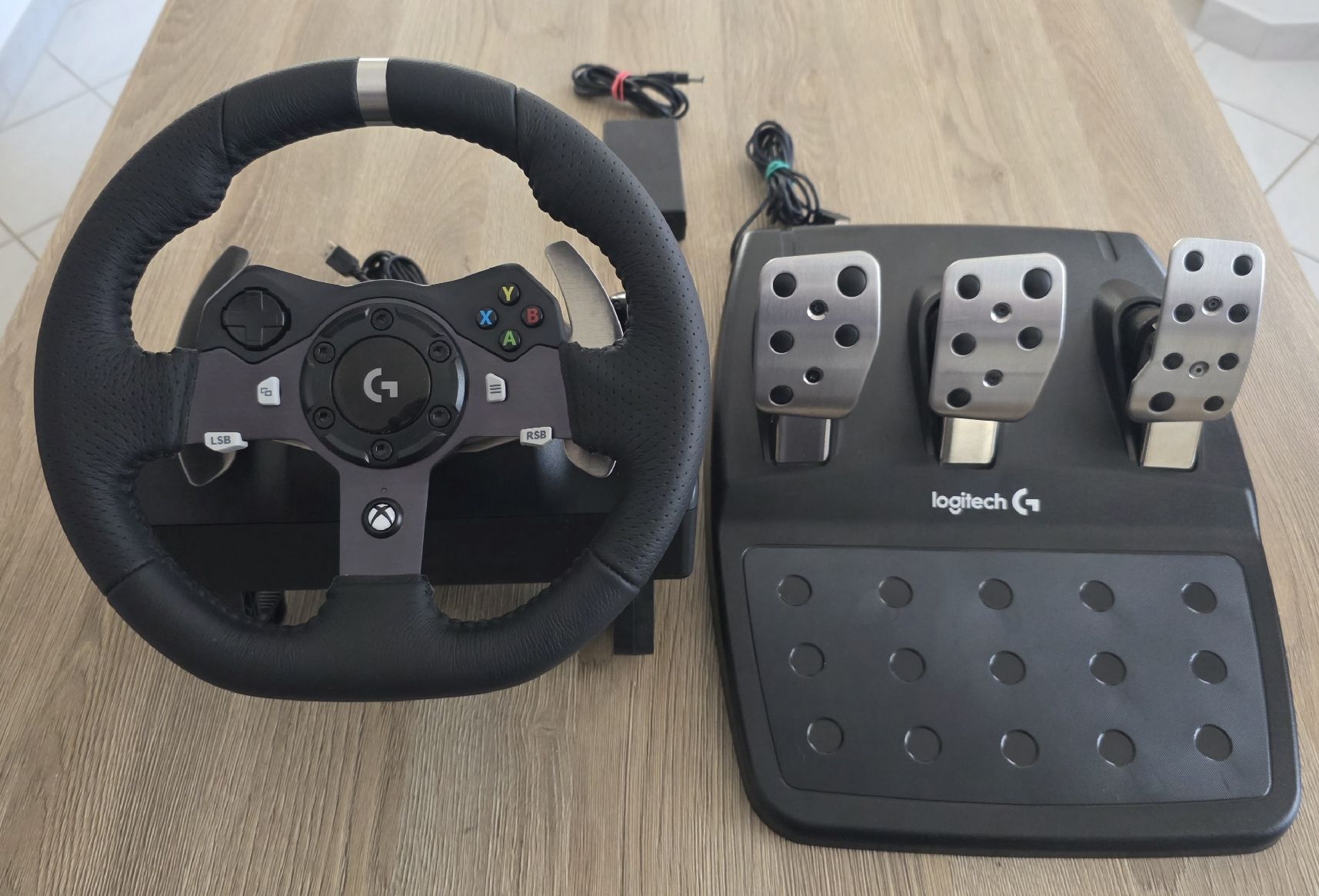 Logitech Controller: Logitech G920 Lenkrad + Pedale – Gebraucht aus Uster von Yves.W