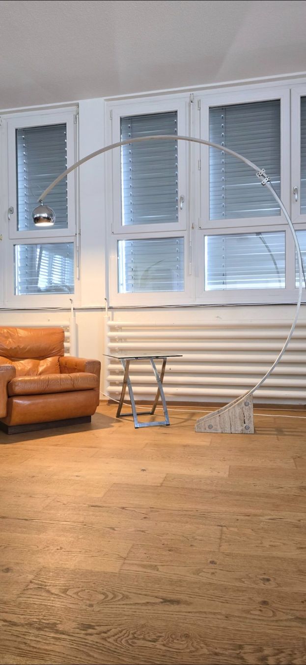 Guzzini Lampade: Lampe arc bogenlampe par Harvey guzzini – Usato da Pieterlen venduto da mou_hx6c 1