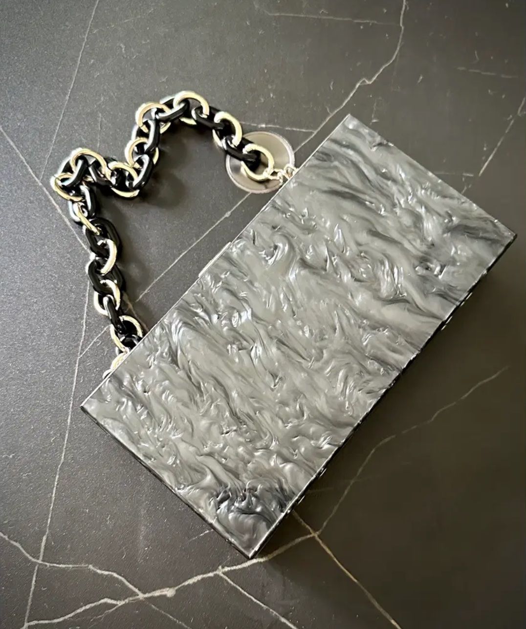 Sacs: BCBGMAXAZRIA Hardcase Clutch – D'occasion à Zug par ale_8khf 1