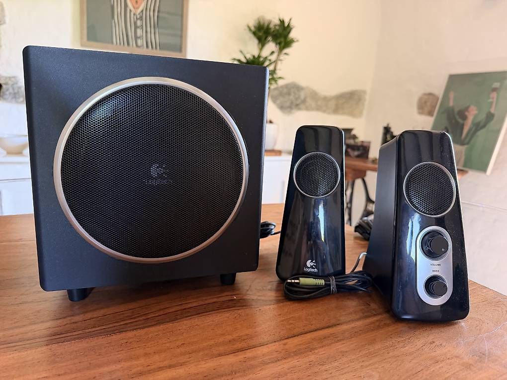 Lautsprecher: Hauts parleurs - Logitech  – Gebraucht aus Essertines-Yverdon von clemesitpa